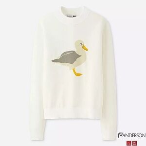 Uniqlo seagull sweater